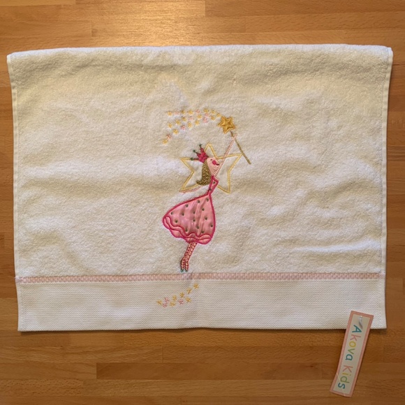Fairy Sparkle Embroidered Towels - Picture 8 of 13